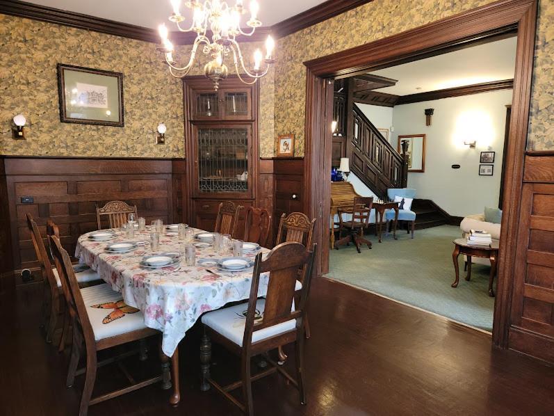 The Kings Throne Inn And Guest House Толедо Екстер'єр фото